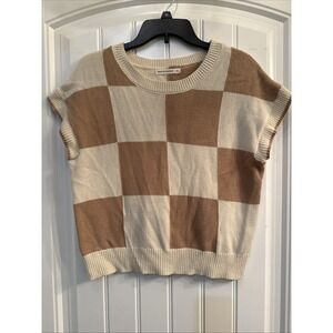 Moon And Madison Crop Sweater Top Capped Sleeve Checker Pattern Toupe And Beige